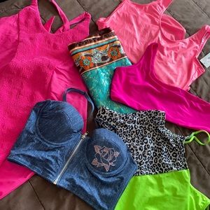 Lot of bathing suits 👙🩱